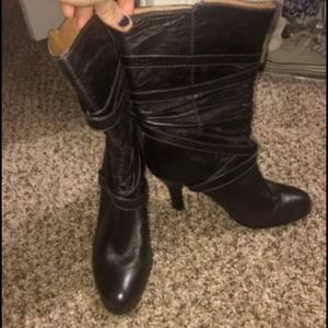 Heeled boots